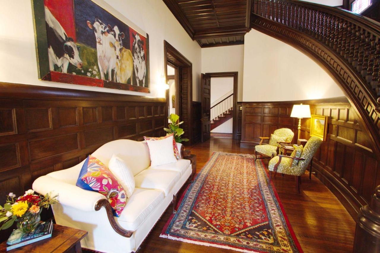 Louisville Bourbon Inn Kültér fotó