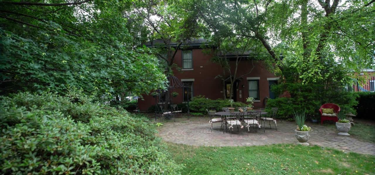 Louisville Bourbon Inn Kültér fotó