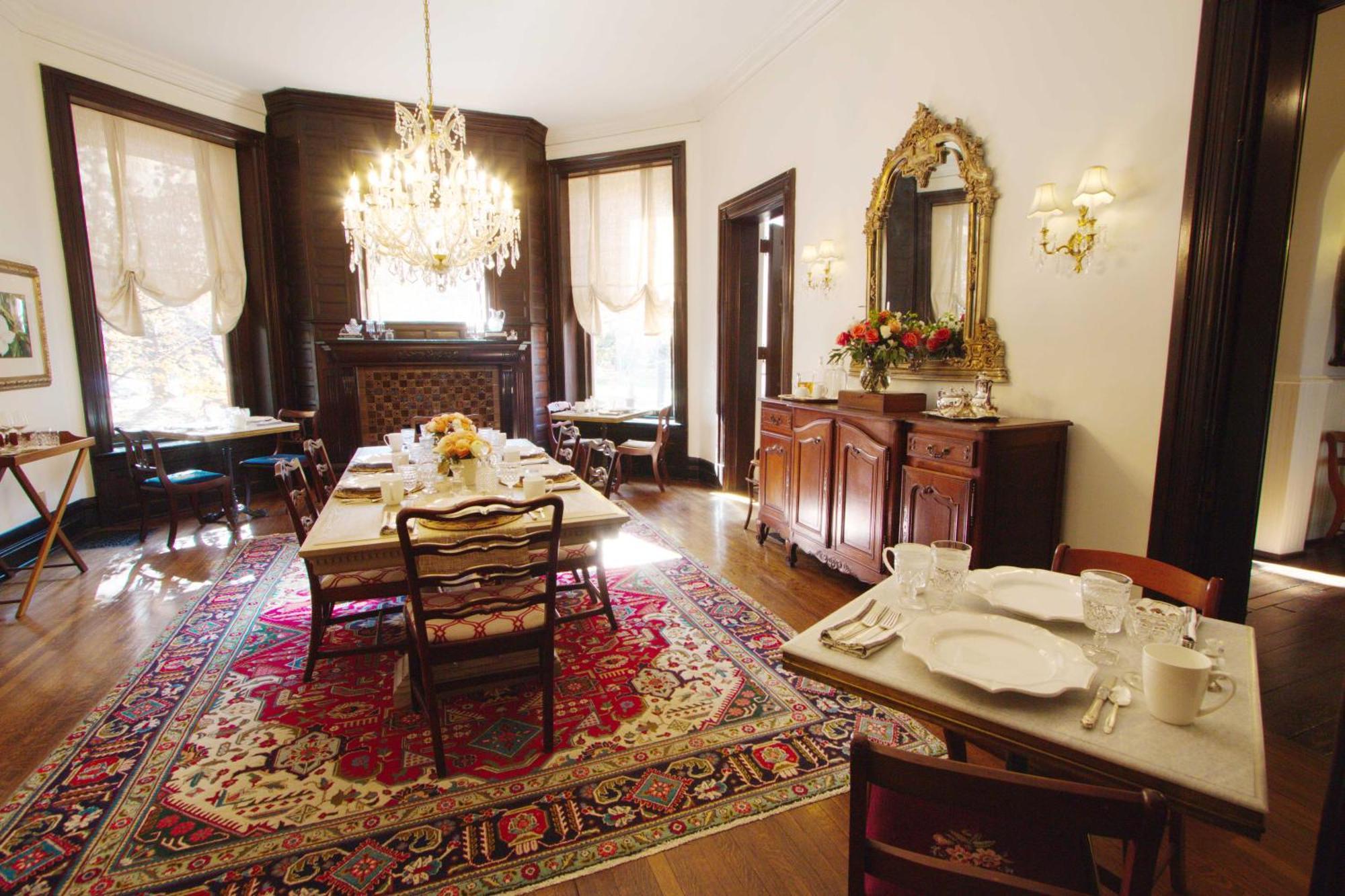 Louisville Bourbon Inn Kültér fotó